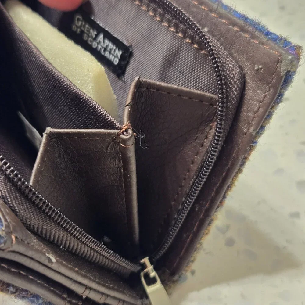 Pre-loved Small Harris Tweed Wallet - Picture 15 of 15